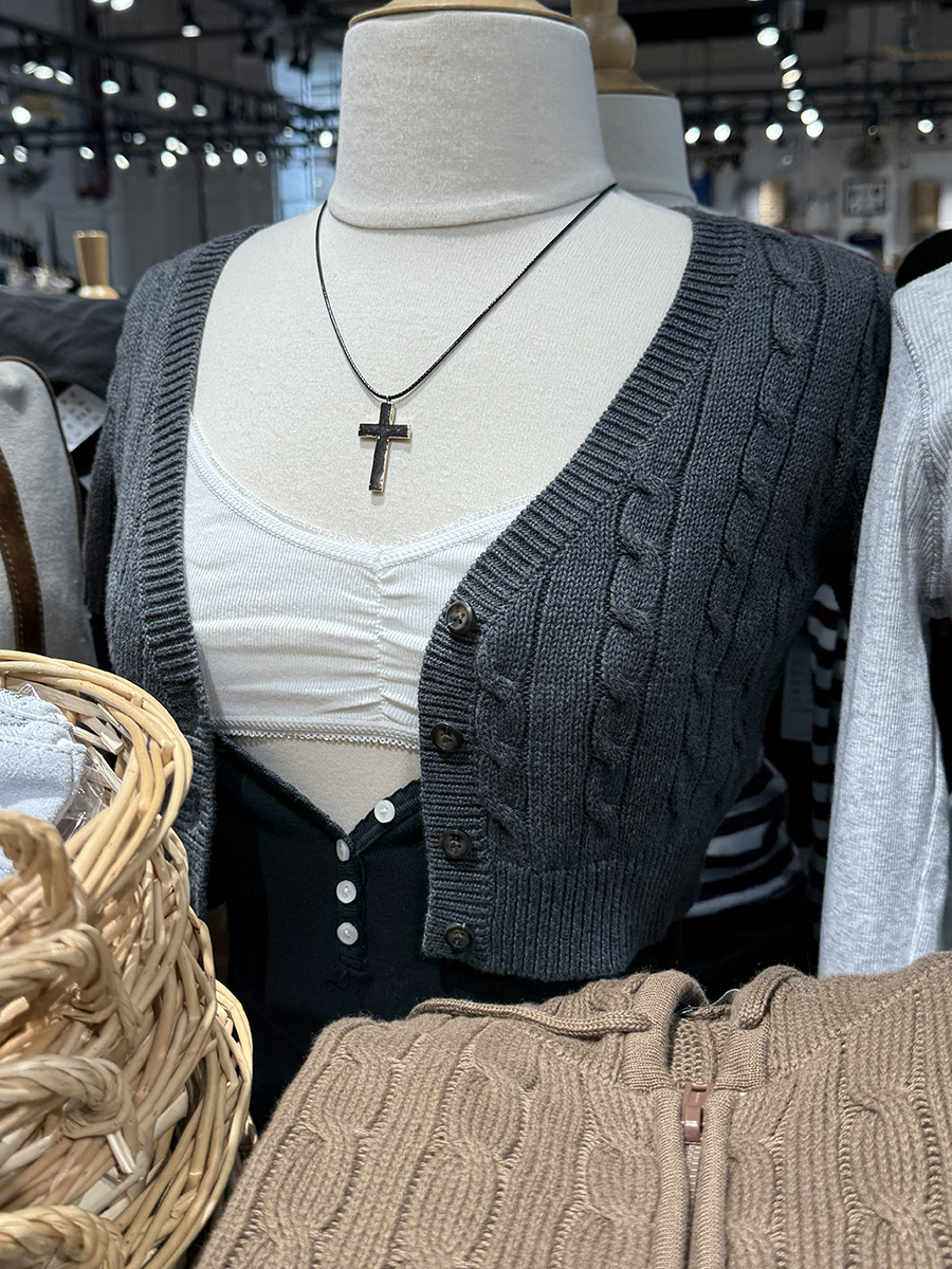 Crop Cardigan Vintage - Vintage Four Button Knitted Cropped Cardigan