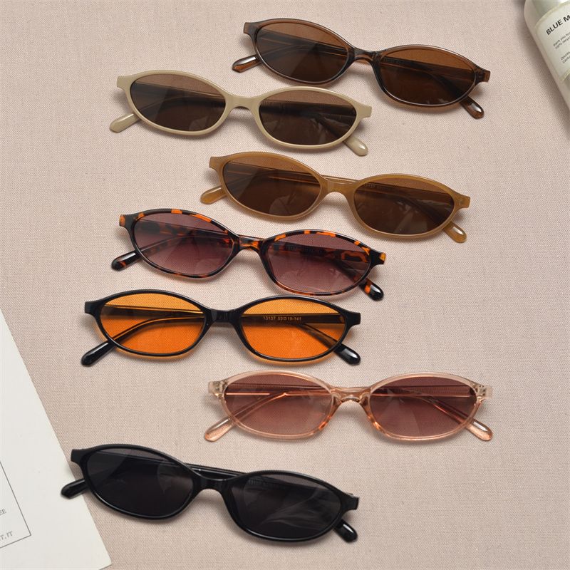 Vintage Fashion Girl - Vintage Small Cat Eye Sunglasses New