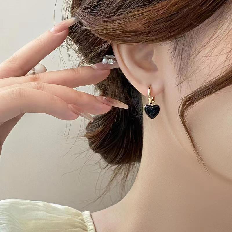 Simple Love Heart Dangle Earri - Vintage Fashion Coloring Pages recensie en prijs