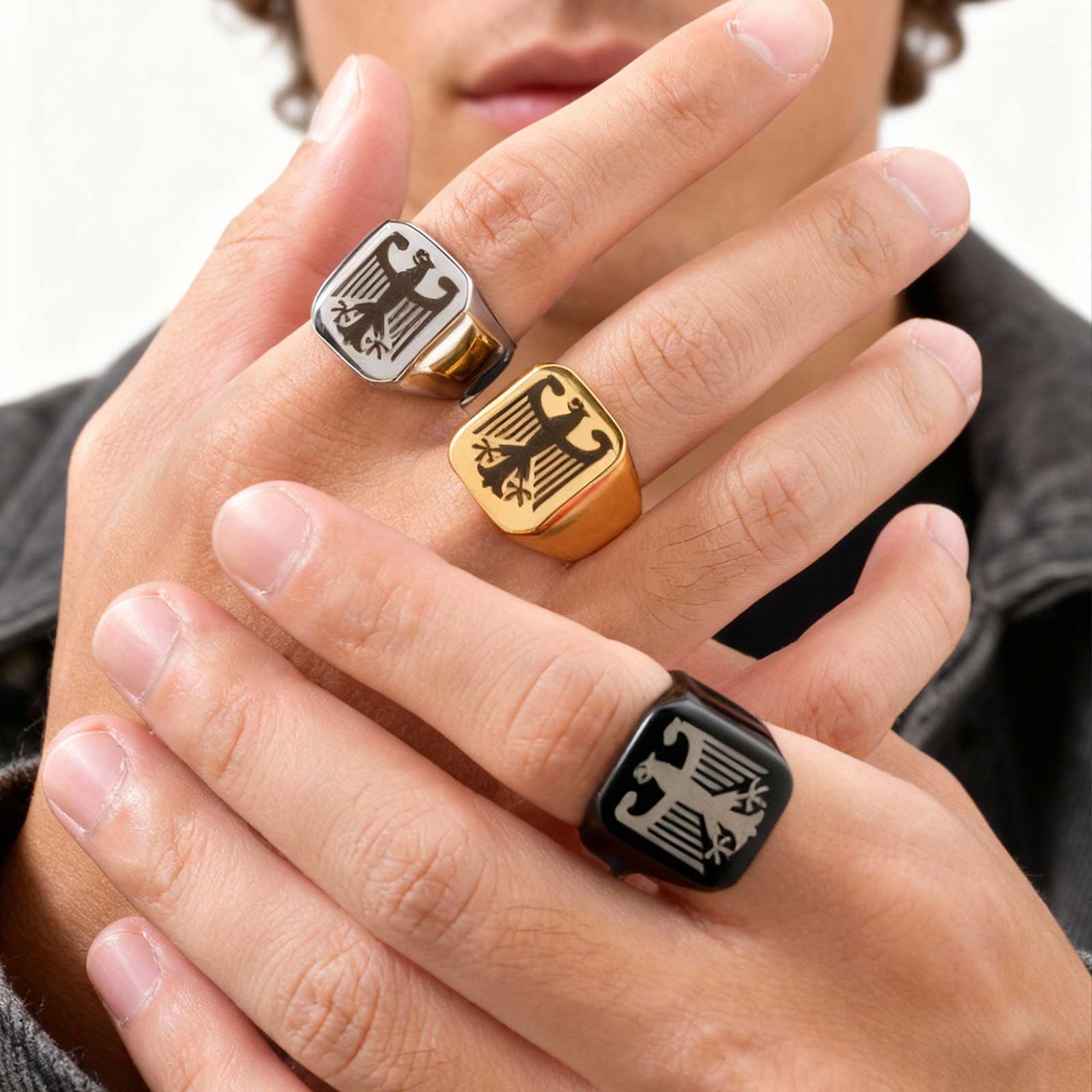 Custom Flying Hawk Eagle Ring  - Vintage Fashion Names recensie en prijs