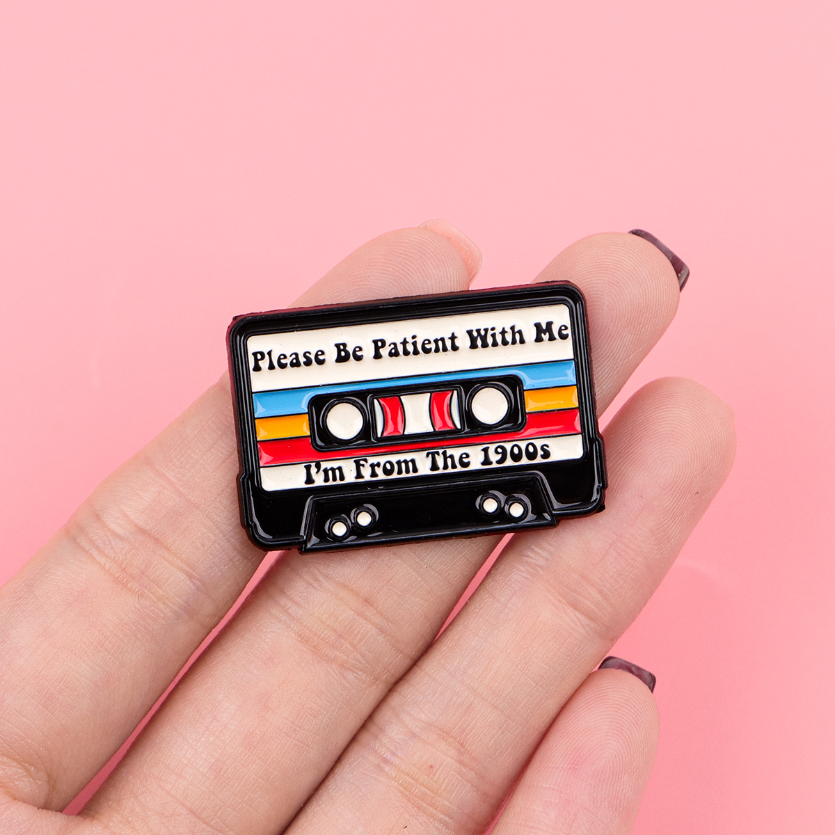 “Good Girl” Quotes Enamel Pin  - Vintage Fashion Quotes recensie en prijs