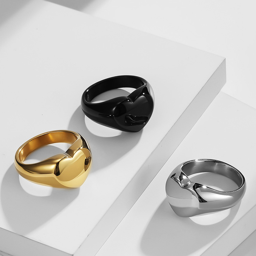 Customized Women Signet Ring C - Vintage Fashion Names recensie en prijs
