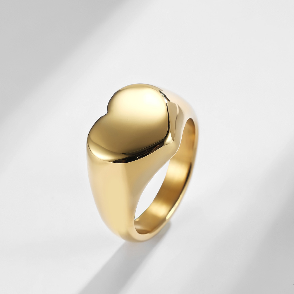Customized Women Signet Ring C - Vintage Fashion Names recensie en prijs